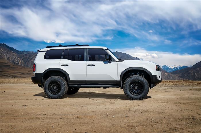 ICON 2024 Toyota Land Cruiser 250 Series, 1.25-3" Lift, Stage 12 Suspension System, Tubular